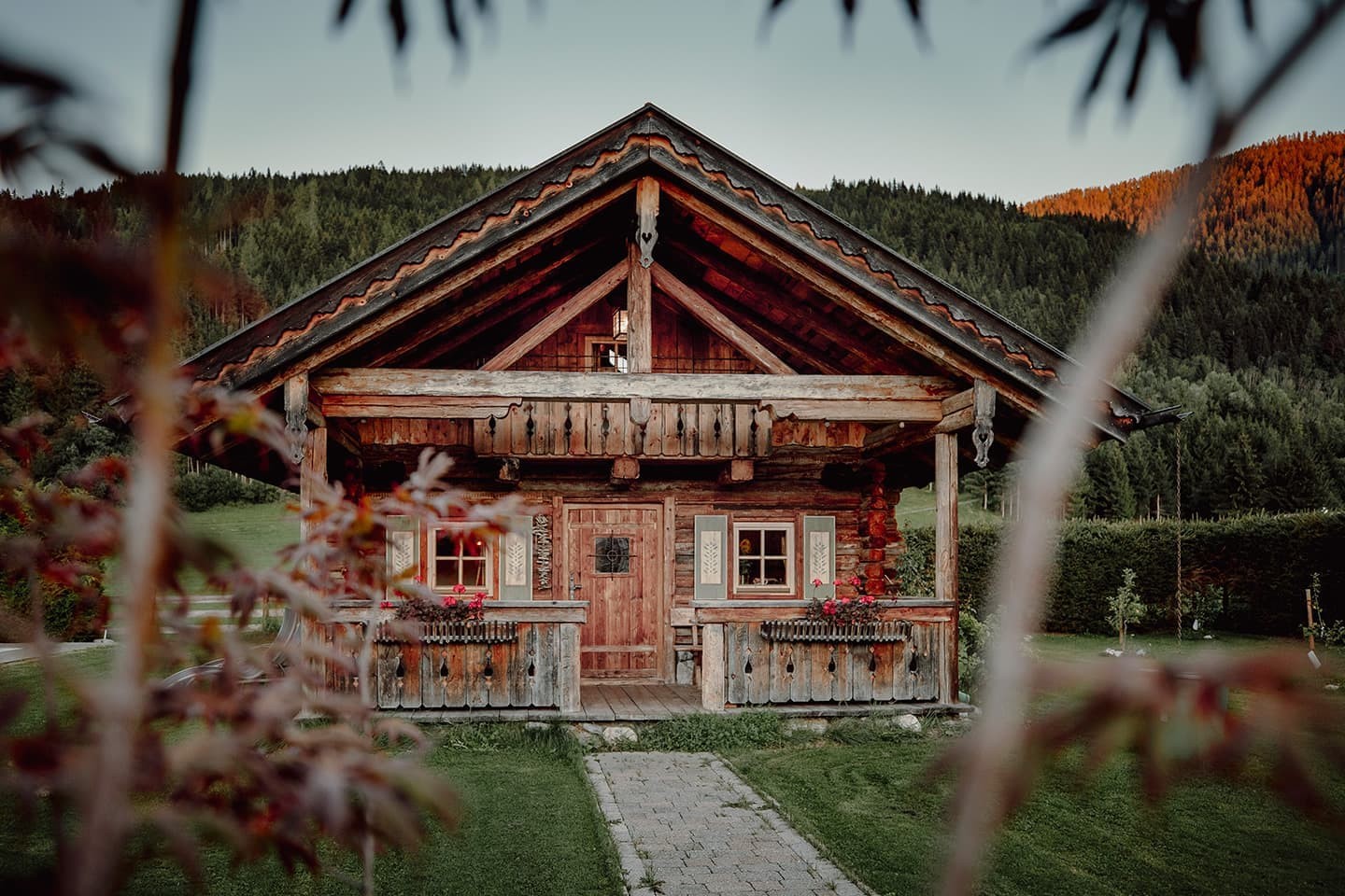 Wohnen im Gartenchalet - Urlaub im Chalet mit Pool in Flachau