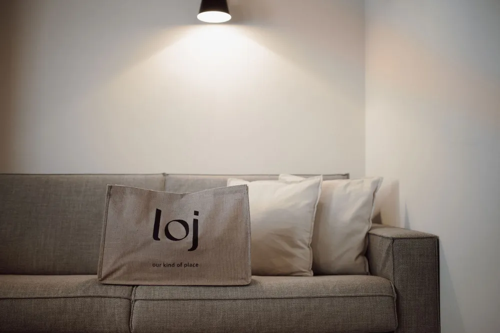 02-apartment-deluxe-1sz