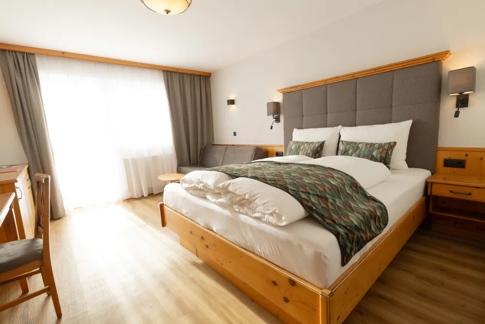 02-zimmer-deluxe-terrasse