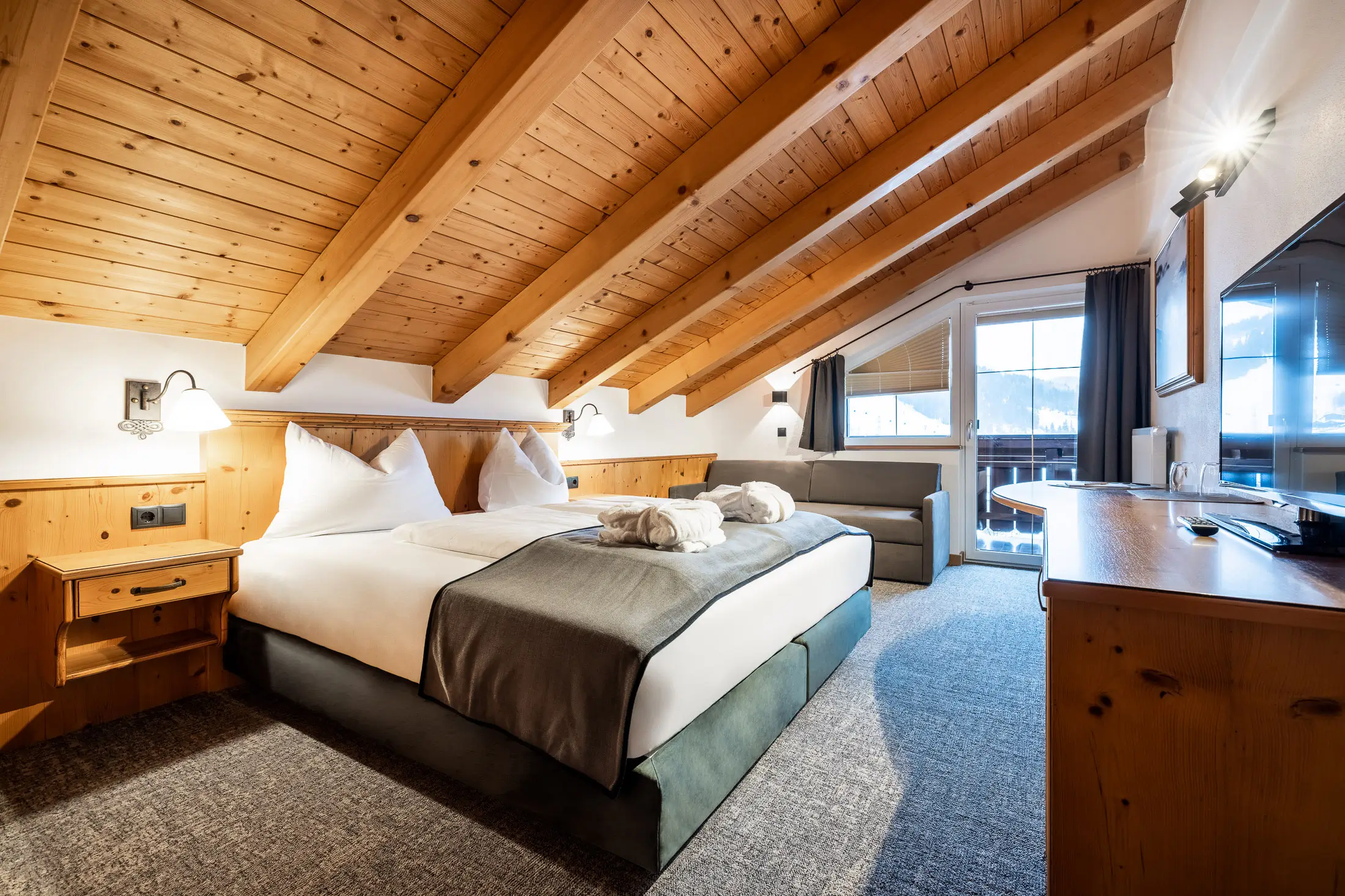 loj-zimmer-superior-dachzimmer_01